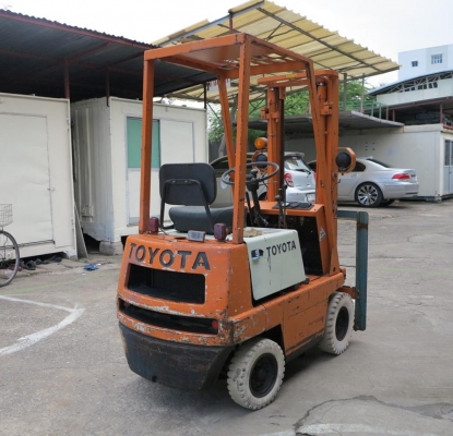 รถยกน้ำมันเบนซิน ขนาด 900 กิโลกรัม Toyota 2FGL9 รถยกน้ำมันเบนซิน ขนาด 900 กิโลกรัม Toyota 2FGL9