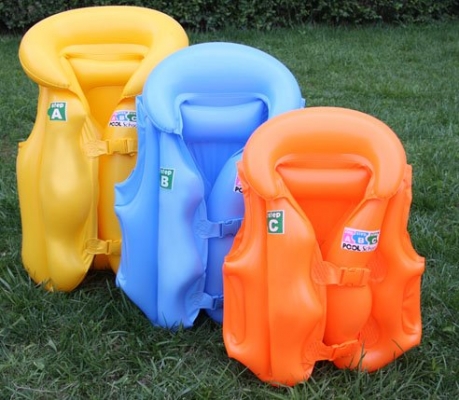 ชุดกันน้ำเกรด A ผ้าอย่างหนาราคา 690 บาท 0912296343