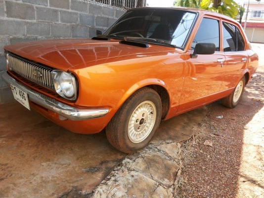 น้องฝากขายครับ เรโทรคาร์สวยๆจบๆ TOYOTA KE20 4ประตู เครื่องเดิม3K 1,160CC  ไม่แก๊ส เครื่องดีมากๆ ประหยัด ไม่มีสะอึกช่วงล่างบิ้วด์ใหม่ ไม่มีหลวมเกียร์ดีไม่หลุด สีใหม่สวยสด ภายในสวยคอนโซลเต็ม แอร์เย็น เบาะหนัง ล้อแม็ก ยางดี5เส้น ระบบไฟครบ พร้อมใช้งาน เอกสารค