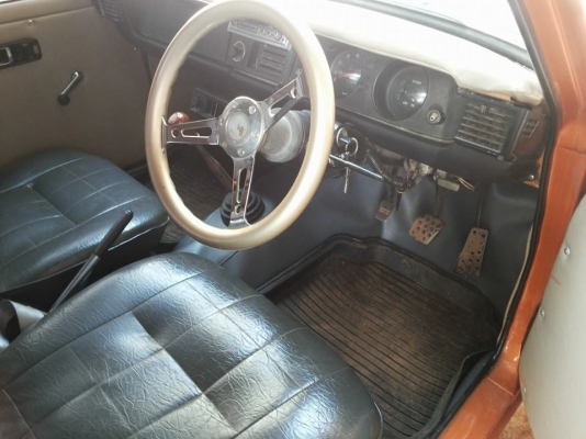 น้องฝากขายครับ เรโทรคาร์สวยๆจบๆ TOYOTA KE20 4ประตู เครื่องเดิม3K 1,160CC  ไม่แก๊ส เครื่องดีมากๆ ประหยัด ไม่มีสะอึกช่วงล่างบิ้วด์ใหม่ ไม่มีหลวมเกียร์ดีไม่หลุด สีใหม่สวยสด ภายในสวยคอนโซลเต็ม แอร์เย็น เบาะหนัง ล้อแม็ก ยางดี5เส้น ระบบไฟครบ พร้อมใช้งาน เอกสารค