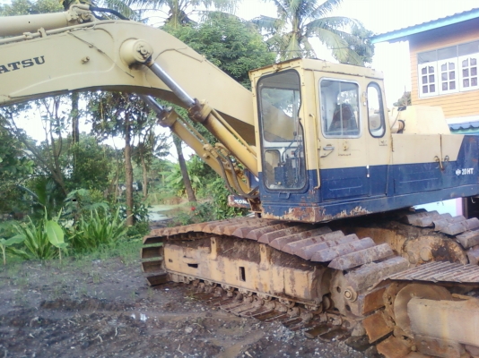 ขาย!! KOMATSU  PC200-2 / PC200-3 / 20-HT.