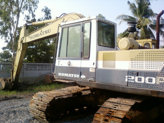 ขาย!! KOMATSU  PC200-2 / PC200-3 / 20-HT.