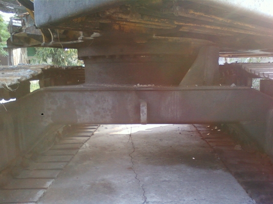 ขาย!! KOMATSU  PC200-2 / PC200-3 / 20-HT.