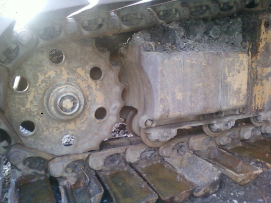 ขาย!! KOMATSU  PC200-2 / PC200-3 / 20-HT.