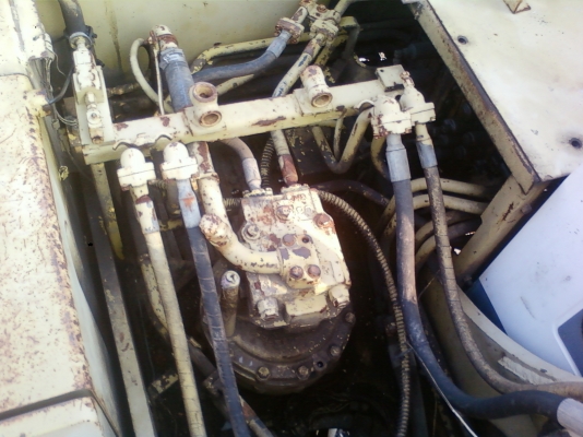 ขาย!! KOMATSU  PC200-2 / PC200-3 / 20-HT.