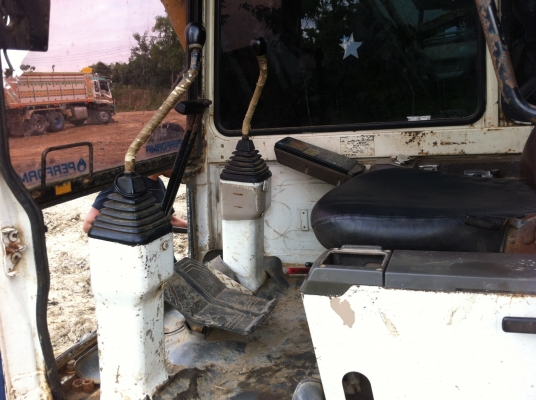 ขายรถแบคโฮ KOMATSU PC-120-5 ไฟฟ้าครบ ช่วงล้างเต็ม รถสวยมาก พร้อมใช้ ราคาย้อมๆสนใจรีบจองเลย