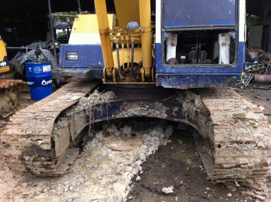 ขายรถแบคโฮ KOMATSU PC-120-5 ไฟฟ้าครบ ช่วงล้างเต็ม รถสวยมาก พร้อมใช้ ราคาย้อมๆสนใจรีบจองเลย