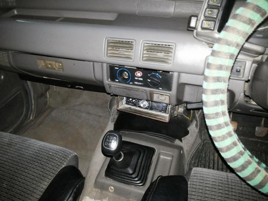 ***ขายแล้วครับขอบคุณ Truck2hand ขาย มังกรทองแค็ป สวยๆแปลงโฉม ดราก้อนอาย ISUZU SPACECAB 2.5 87แรงปี33/90 เครื่องเดิมมังกรทอง2.5 แห้งดีแรงประหยัด ช่วงล่างดีแน่นคัสซีดีไม่ผุไม่ดาม กระบะใหม่ สีัสันดี พื้นปูกระบะ หัวสวยภายในสวยคอนโซลครบ แอร ***ขายแล้วครับขอบคุณ Truck2hand ขาย มังกรทองแค็ป สวยๆแปลงโฉม ดราก้อนอาย ISUZU SPACECAB 2.5 87แรงปี33/90 เครื่องเดิมมังกรทอง2.5 แห้งดีแรงประหยัด ช่วงล่างดีแน่นคัสซีดีไม่ผุไม่ดาม กระบะใหม่ สีัสันดี พื้นปูกระบะ หัวสวยภายในสวยคอนโซลครบ แอร