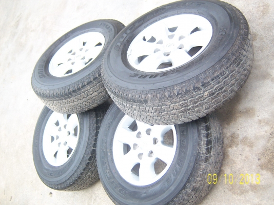 แม็กโตโยต้า ขอบ 16 พร้อมยาง 165 70 ปลายปี 12