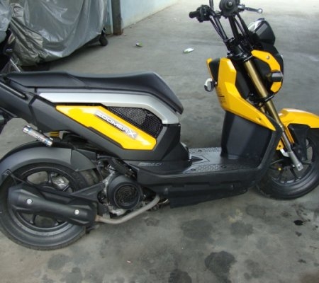 ขาย Zoomer x สีเหลือง ปี 2555 ราคา 39000.-
