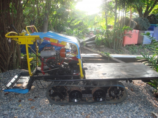 รถขนย้ายสินค้าเกษตร 2 คัน