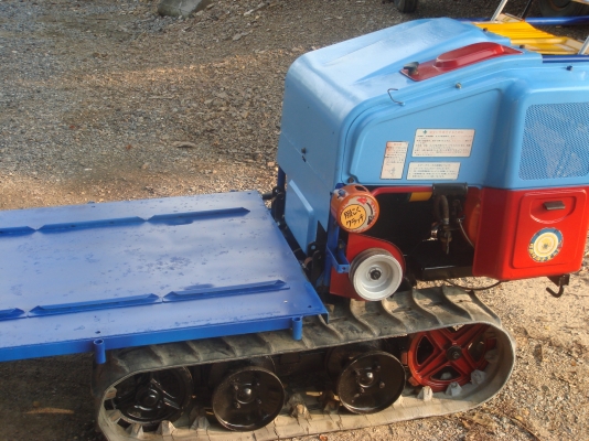 รถขนย้ายสินค้าเกษตร 2 คัน