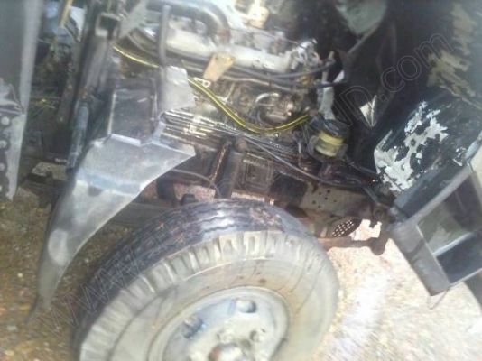 รถบรรทุก 6 ล้อ ยี่ห้อ HINO รุ่น KM310