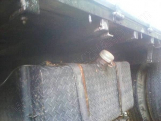 รถบรรทุก 6 ล้อ ยี่ห้อ HINO รุ่น KM310