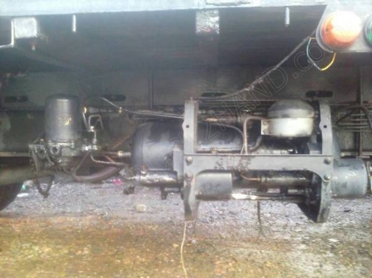 รถบรรทุก 6 ล้อ ยี่ห้อ HINO รุ่น KM310