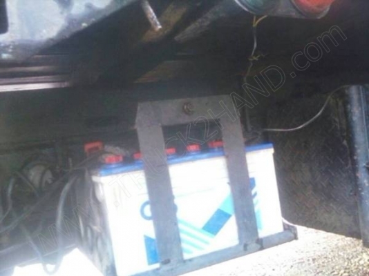 รถบรรทุก 6 ล้อ ยี่ห้อ HINO รุ่น KM310