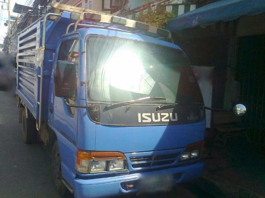 รถอีซูซุ 6 ล้อดั้ม NKR  88 แรงม้า ปี 40  สนใจติดต่อ 081 - 6079515