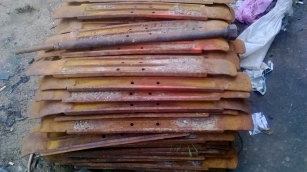 ขายใบแทร็คสวยๆ  85 ซม.  300 บาท