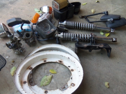 ขายอะไหล่เก่าๆ