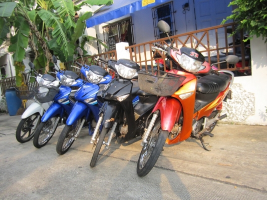 ยังไงก็ขายwave125i ไฟเลี้ยวบังลม5คัน ราคาถูกๆชุดโอนครบ