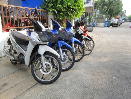 ยังไงก็ขายwave125i ไฟเลี้ยวบังลม5คัน ราคาถูกๆชุดโอนครบ