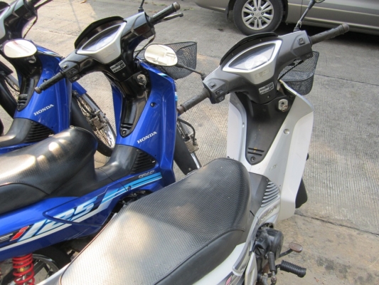 ยังไงก็ขายwave125i ไฟเลี้ยวบังลม5คัน ราคาถูกๆชุดโอนครบ