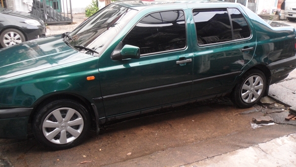 ขาย volkswagen 1.8 auto ใช้แกีส+น้ำมัน ราคาต่อรองได้