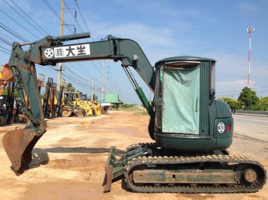 ขายรถแบคโฮ KOBELCO SK 75 UR-2 มีVDOครับ รถนอกนำเข้าจากญี่ปุ่นแท้ สวยมากๆแทร็คยางเต็ม ปั้มนิ้ว คอลโทรลสั้น นำเข้าจากญิ่ปุ่น ติดต่อ 081-2990958