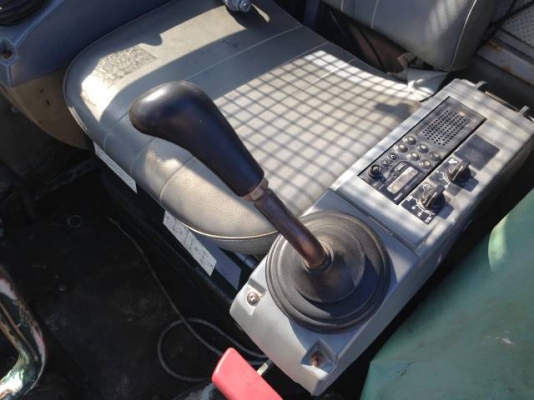 ขายรถแบคโฮ KOBELCO SK 75 UR-2 มีVDOครับ รถนอกนำเข้าจากญี่ปุ่นแท้ สวยมากๆแทร็คยางเต็ม ปั้มนิ้ว คอลโทรลสั้น นำเข้าจากญิ่ปุ่น ติดต่อ 081-2990958