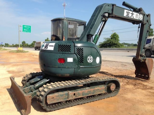 ขายรถแบคโฮ KOBELCO SK 75 UR-2 มีVDOครับ รถนอกนำเข้าจากญี่ปุ่นแท้ สวยมากๆแทร็คยางเต็ม ปั้มนิ้ว คอลโทรลสั้น นำเข้าจากญิ่ปุ่น ติดต่อ 081-2990958