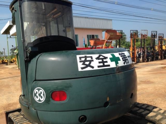 ขายรถแบคโฮ KOBELCO SK 75 UR-2 มีVDOครับ รถนอกนำเข้าจากญี่ปุ่นแท้ สวยมากๆแทร็คยางเต็ม ปั้มนิ้ว คอลโทรลสั้น นำเข้าจากญิ่ปุ่น ติดต่อ 081-2990958