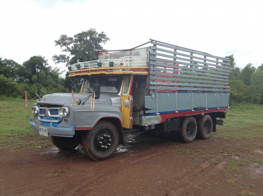 ขาย 10 ล้อหัวยาวเพลาเดียว สภาพสวยพร้อมใช้งาน เครื่อง 6BD1 165 แรงม้า เกียร์ร็อคกี้ คัสซีสวย ช่วงล่าง JCM ยางเต็ม ทะเบียนพร้อมโอนครับ