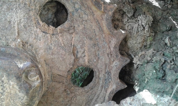 ขายแทรกเตอร์ KOMATSU D3 ตามสภาพ 200000ราคาต่อรองใด้ บูชโซ่เเตกโลเลอร์เเตก