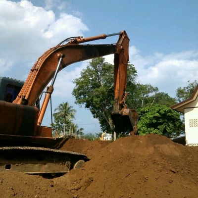 ขาย HITACHI EX 200-2 ครับ ขาย HITACHI EX 200-2 ครับ