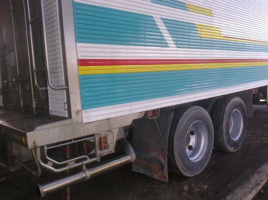 ขายรถบรรทุกตู้เย็น