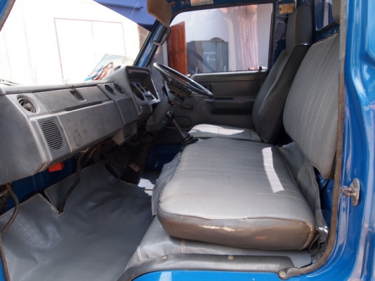 ขายรถบรรทุก 6 ล้อ TOYOTA รุ่น.Dyna 300 ปี38 เครื่อง14B 115แรงม้า