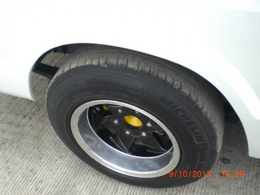 รถฟอร์ดคูเรียร์ ปี 77 รถฟอร์ดคูเรียร์ ปี 77