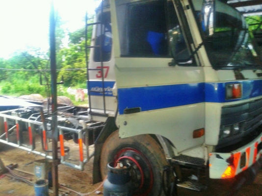 นิสสันยูดี 175hp เบรคทิฟฟี่ พวงมาลัยพาวเวอร์ มีแอร์ นิสสันยูดี 175hp เบรคทิฟฟี่ พวงมาลัยพาวเวอร์ มีแอร์