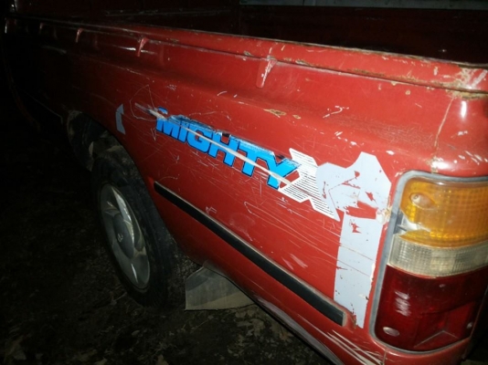 ***ขายแล้วครับขอบคุณ Truck2hand ขายตามสภาพ ไมตี้ตอนเดียว ปี33/90 เครื่องเดิมติดง่ายแรงดี ช่วงล่างดีคัสซีมีตำหนิ(ตามรูป)เก็บมาแล้ว สีสันดีไม่น่าเกลียด กระบะพื้นดีไม่ผุ ช่วงล่างแน่นดี หัวดีภายในคอนโซลครบ ยางดี4เส้น พ.ธรรมดา เข้าไร่เข้าสวน อยากสวยเก็บสีหน่อย