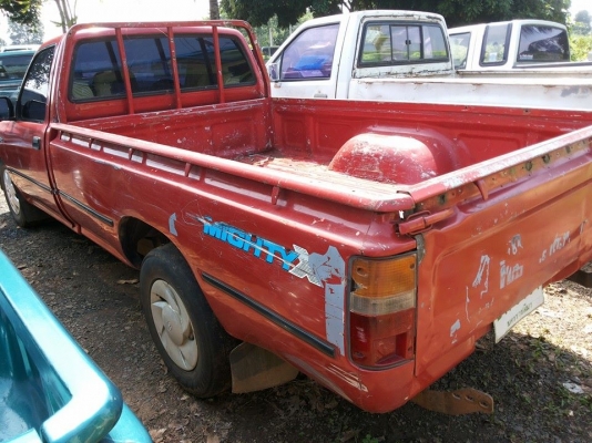 ***ขายแล้วครับขอบคุณ Truck2hand ขายตามสภาพ ไมตี้ตอนเดียว ปี33/90 เครื่องเดิมติดง่ายแรงดี ช่วงล่างดีคัสซีมีตำหนิ(ตามรูป)เก็บมาแล้ว สีสันดีไม่น่าเกลียด กระบะพื้นดีไม่ผุ ช่วงล่างแน่นดี หัวดีภายในคอนโซลครบ ยางดี4เส้น พ.ธรรมดา เข้าไร่เข้าสวน อยากสวยเก็บสีหน่อย