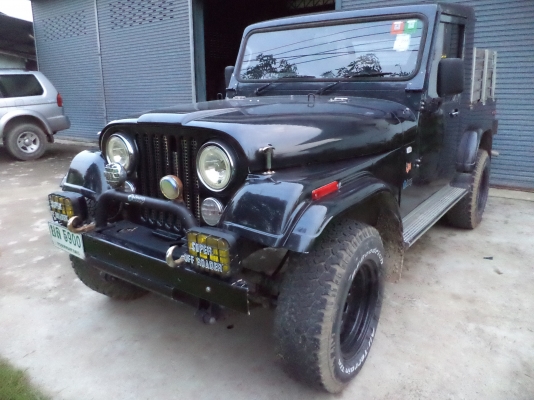 ต้องการขายรถยนตร์มิตซูบิชิ จี๊บ