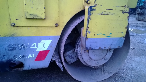 รถบดสั่นสะเทือน SAKAI SW-40 เครื่อง3สูบดีเซล..สวยพร้อมใช้ เล่มพร้อม รถบดสั่นสะเทือน SAKAI SW-40 เครื่อง3สูบดีเซล..สวยพร้อมใช้ เล่มพร้อม