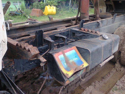 ขายสิบล้อ FM 18 หัวไฮเทค เครื่อง195 HO7Dกะบะปิเนียมรถสว ย ดาว330000บาท