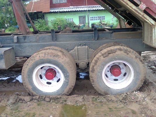 ขายสิบล้อ FM 18 หัวไฮเทค เครื่อง195 HO7Dกะบะปิเนียมรถสว ย ดาว330000บาท