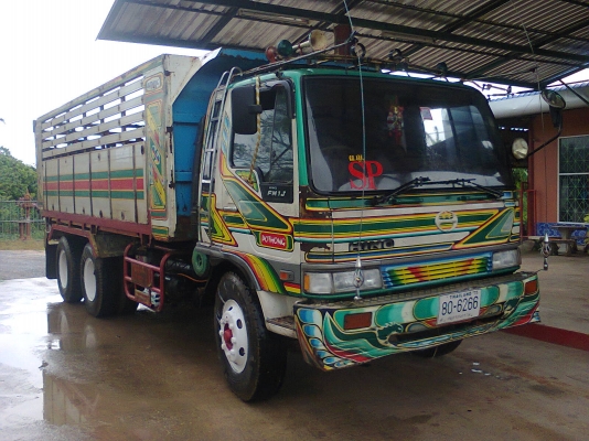 ขายสิบล้อ FM 18 หัวไฮเทค เครื่อง195 HO7Dกะบะปิเนียมรถสว ย ดาว330000บาท