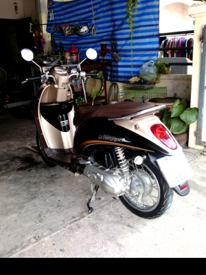 ขาย Scoopy-i  ราคา18500พร้อมใช้พร้อมโอน