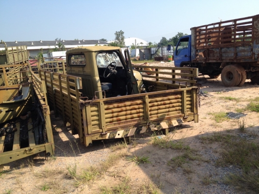 ขายกระบะคาร์โก้ สภาพดีมากมีหลายลูก ยาว 4.20 เมตร กว้าง 2.40 เมตร คัชซีกว้าง 87 ซม(ขยับแก้ไขได้) ฝาทึบสูง 55 ซม รวมรั้ว สูง 93 ซม ยาว 4.20 เมตร กว้าง 2.40 เมตร มีหลายลูกขายถูกๆครั