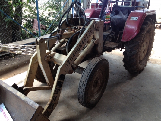 รถตักล้อยางพร้อมใช้