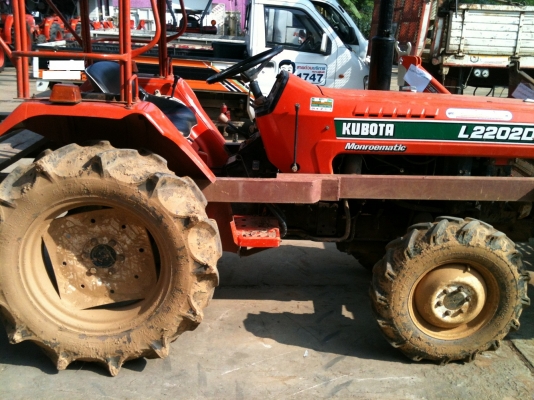 ขายรถkubota L2202DT 4WD พร้อมโครงบรรทุก