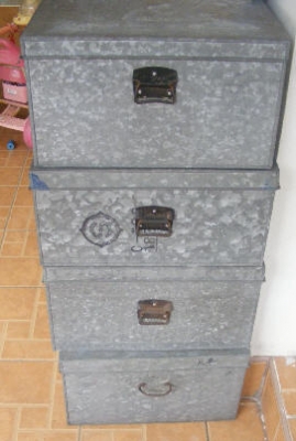 กล่องใส่ของสังกะสีเหลือใช้ค่ะ